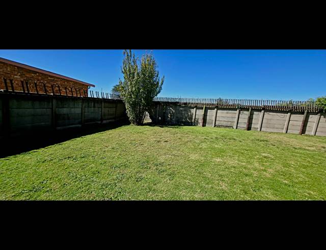 5 BEDROOM HOUSE TO LET IN DEL JUDOR EXT 4